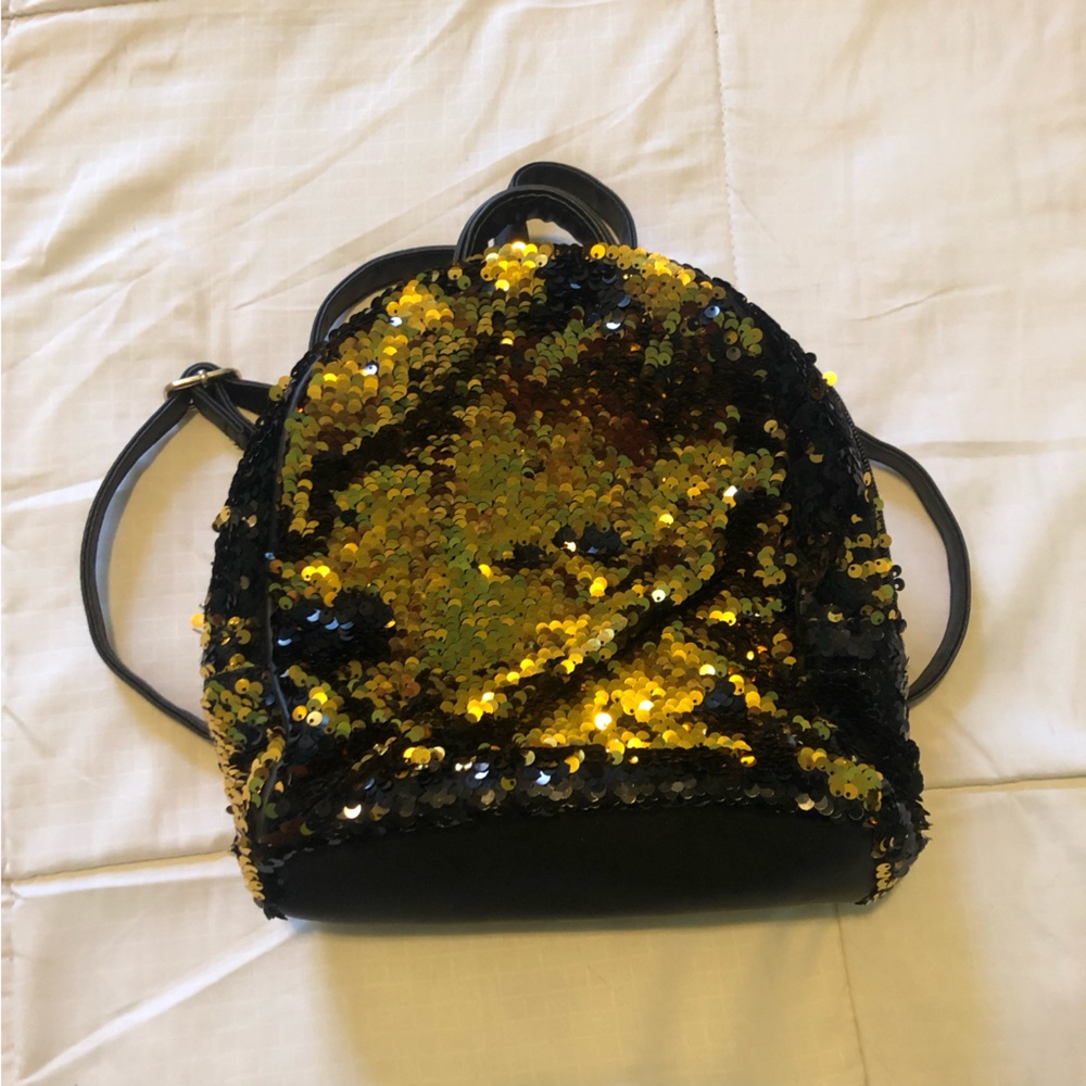 3/20$ L.A EXPRESS - Gold & Black Glitter Backpack